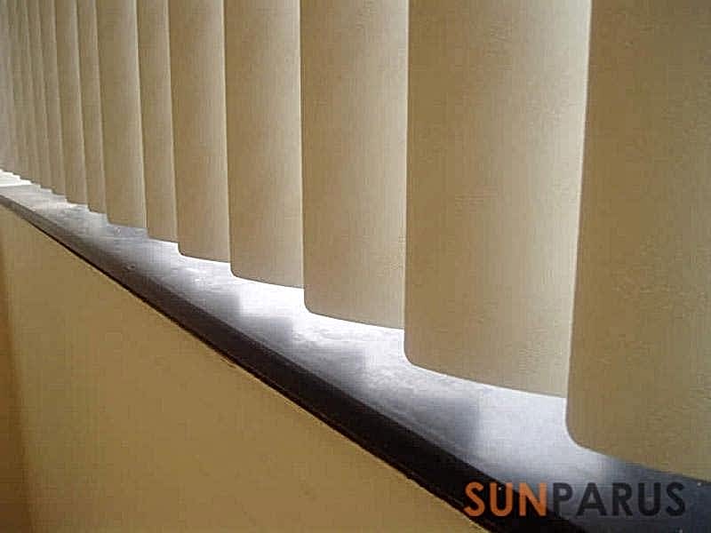 vertical-plastic-orig